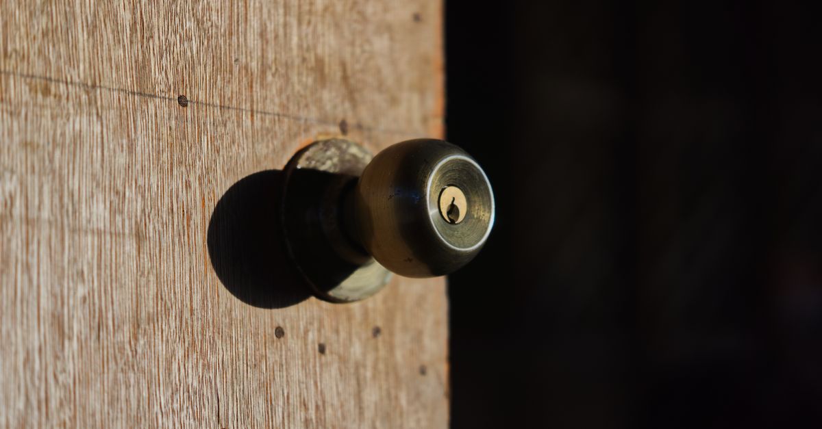 home security lock door — Brampton Locksmiths