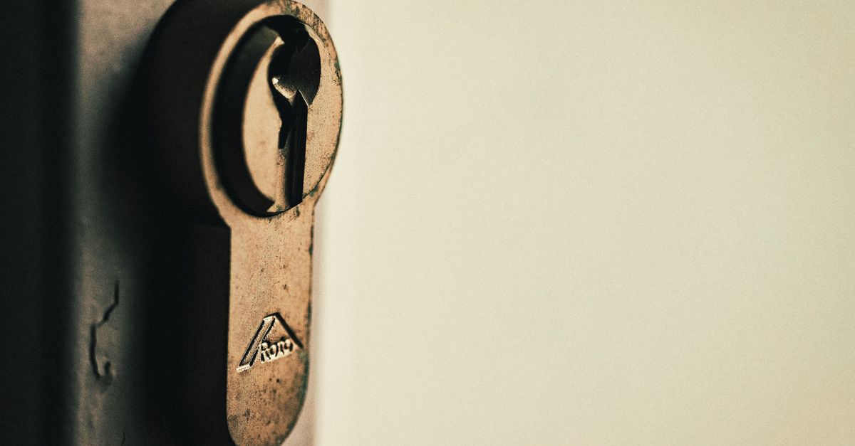 locksmith service technician — Brampton Locksmiths